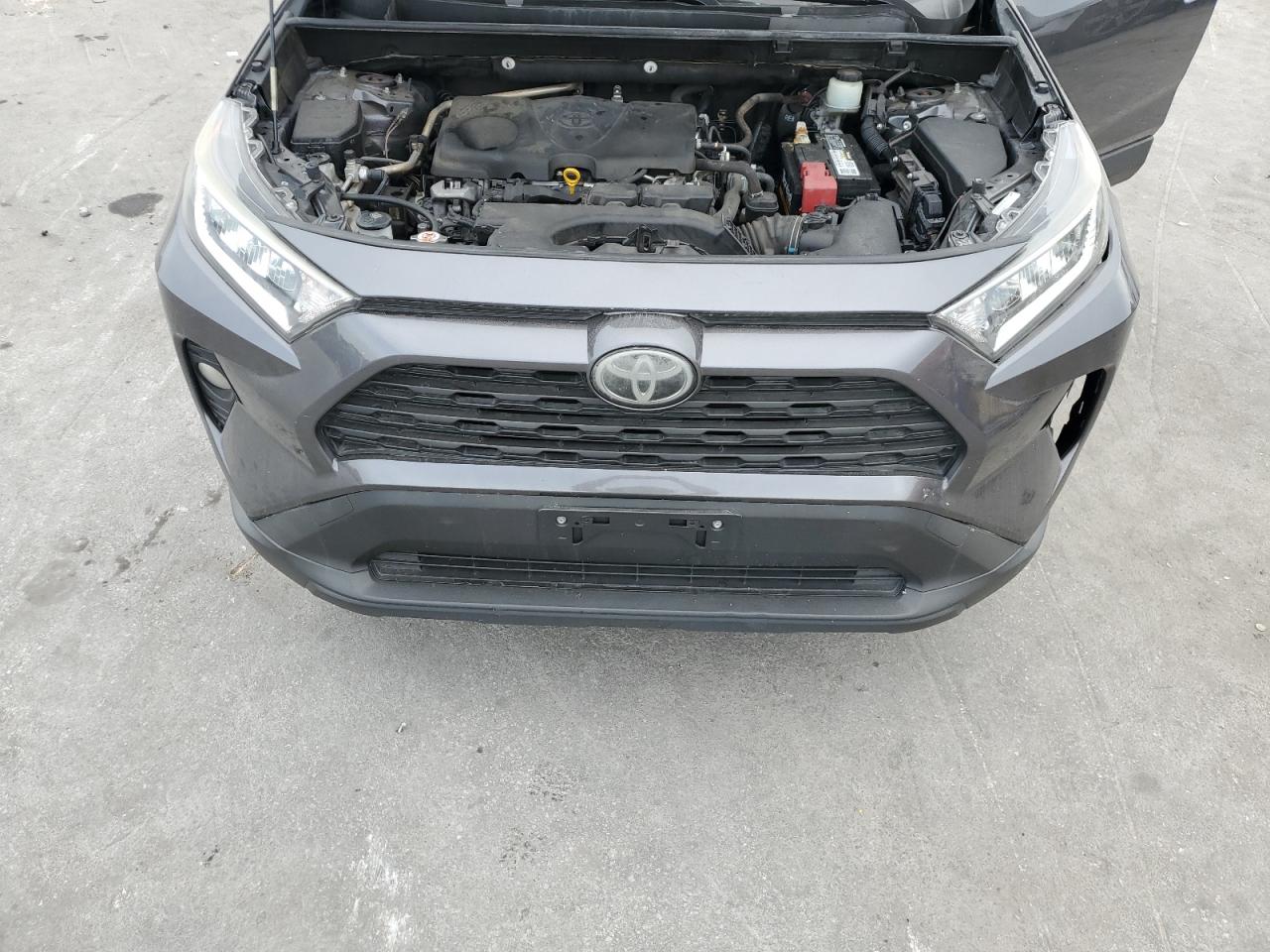 2019 Toyota Rav4 Xle VIN: JTMW1RFV5KD504585 Lot: 91809495