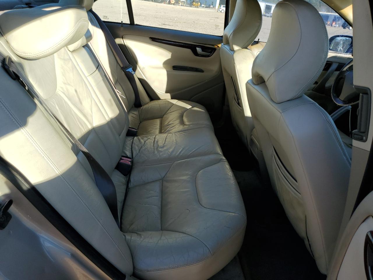 2001 Volvo S60 2.4T VIN: YV1RS58D912037750 Lot: 91469835