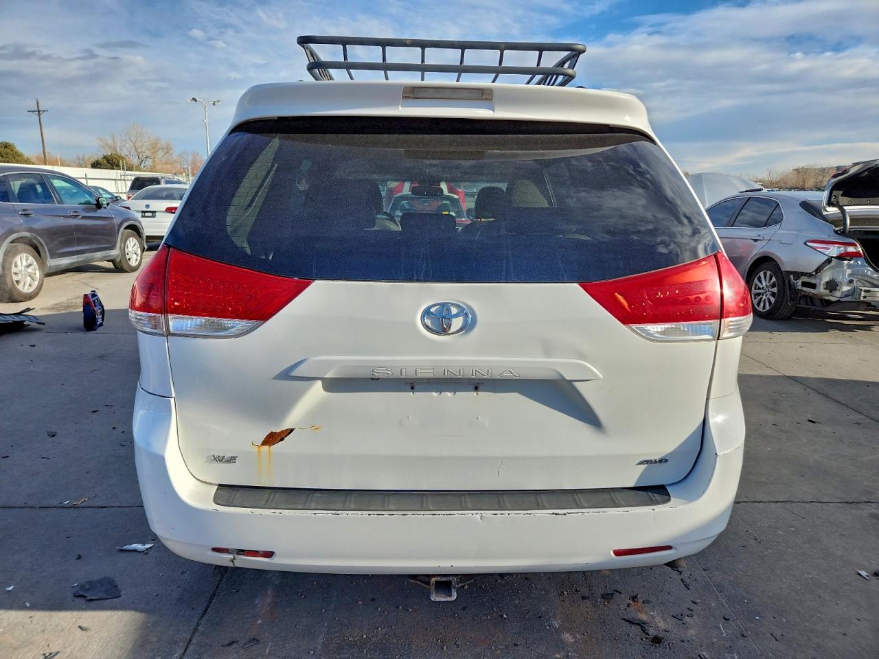 2011 Toyota Sienna Xle VIN: 5TDDK3DC3BS002195 Lot: 94539625