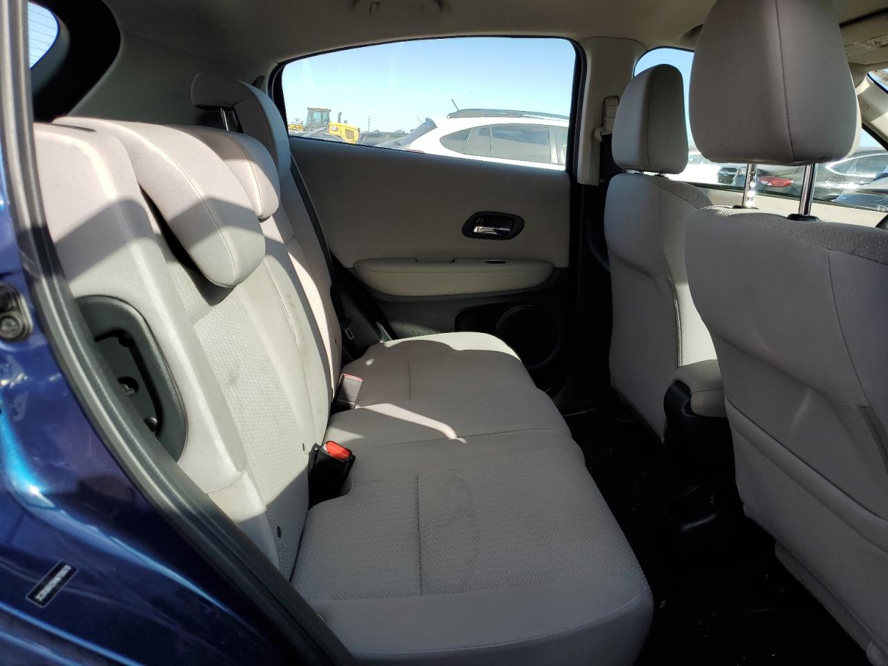 2017 Honda Hr-V Lx VIN: 3CZRU6H39HM700678 Lot: 92403645