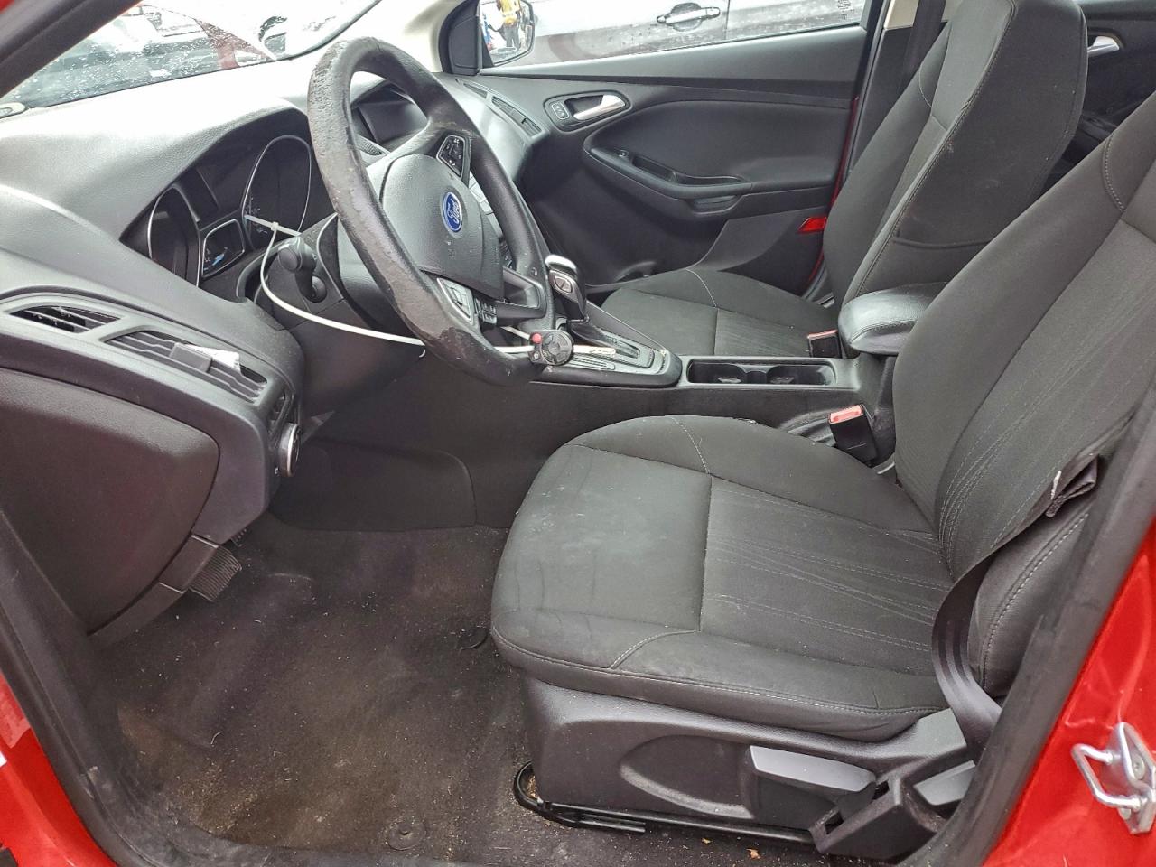 2016 Ford Focus Se VIN: 1FADP3F24GL392406 Lot: 94223025