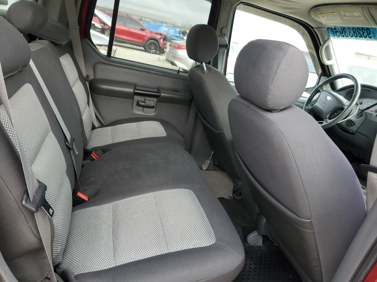 2005 Ford Explorer Sport Trac VIN: 1FMZU67K15UA12398 Lot: 93283895