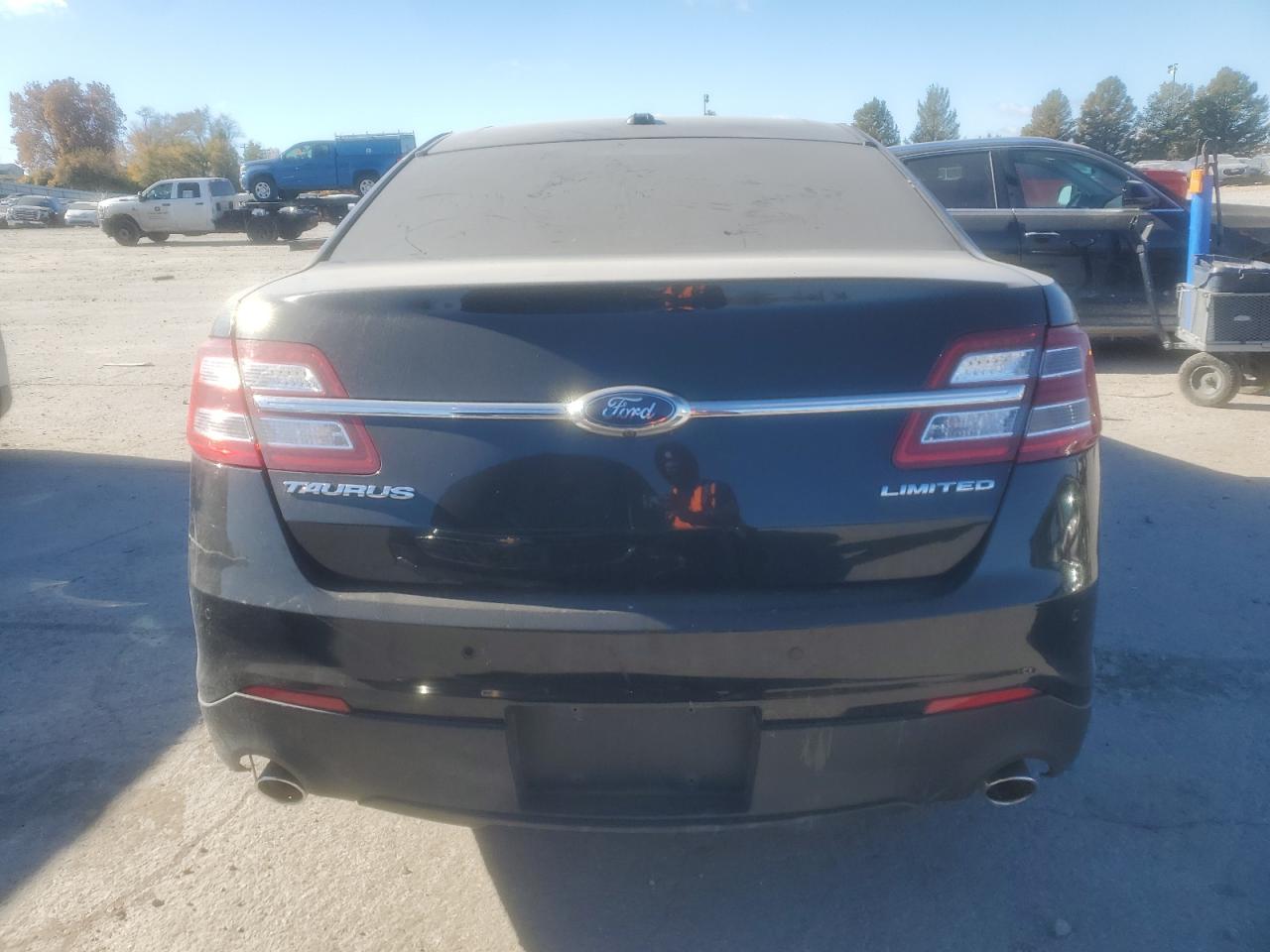 2017 Ford Taurus Limited VIN: 1FAHP2F88HG120953 Lot: 91842835