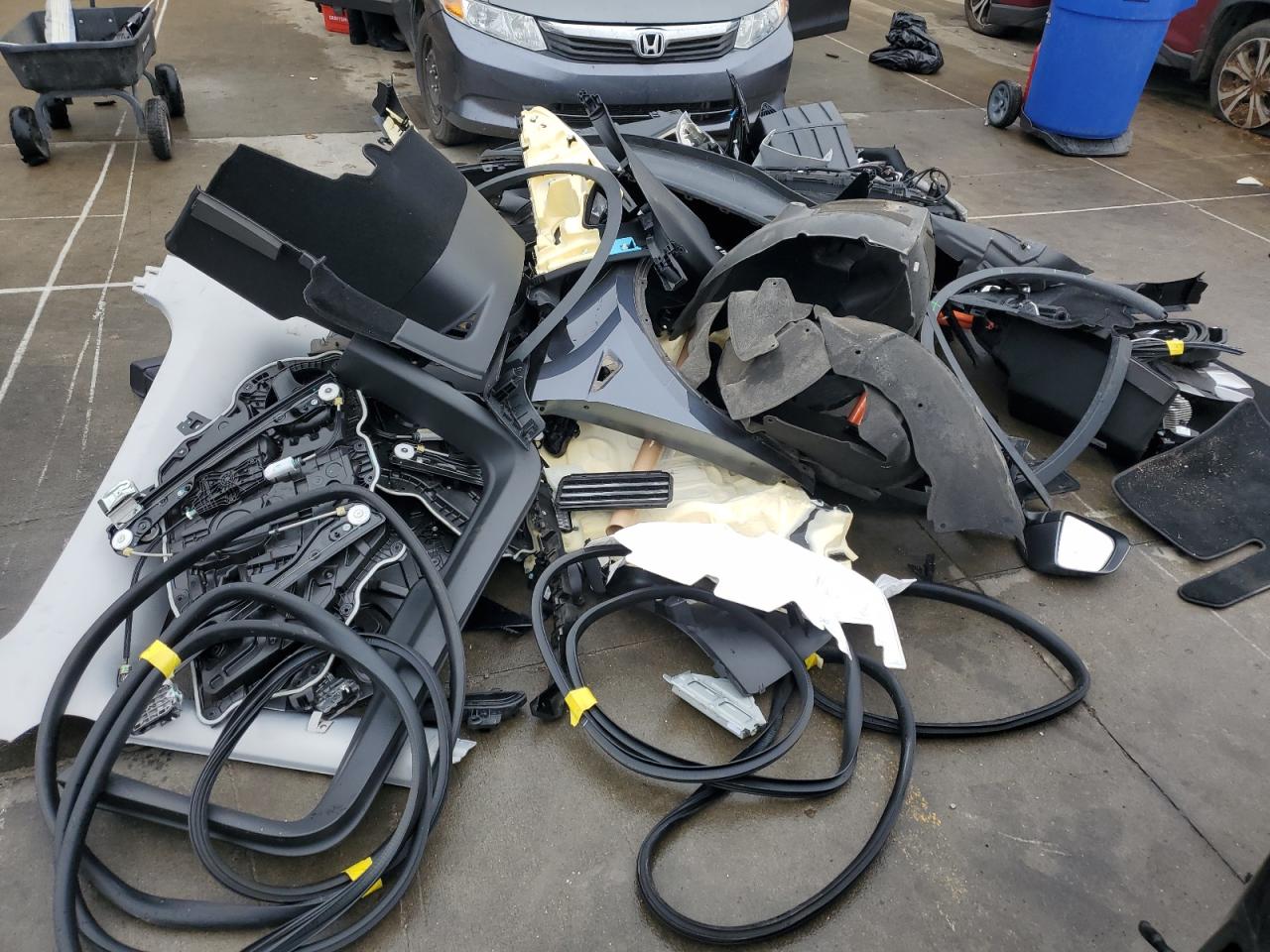 2021 Tesla Model Y VIN: 5YJYGDEEXMF062720 Lot: 92888815