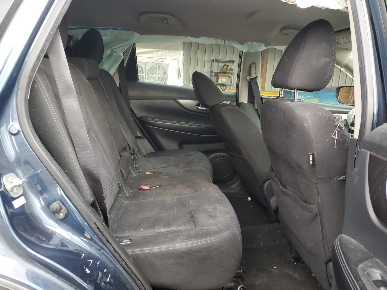 2015 Nissan Rogue S VIN: KNMAT2MV1FP577519 Lot: 92708735