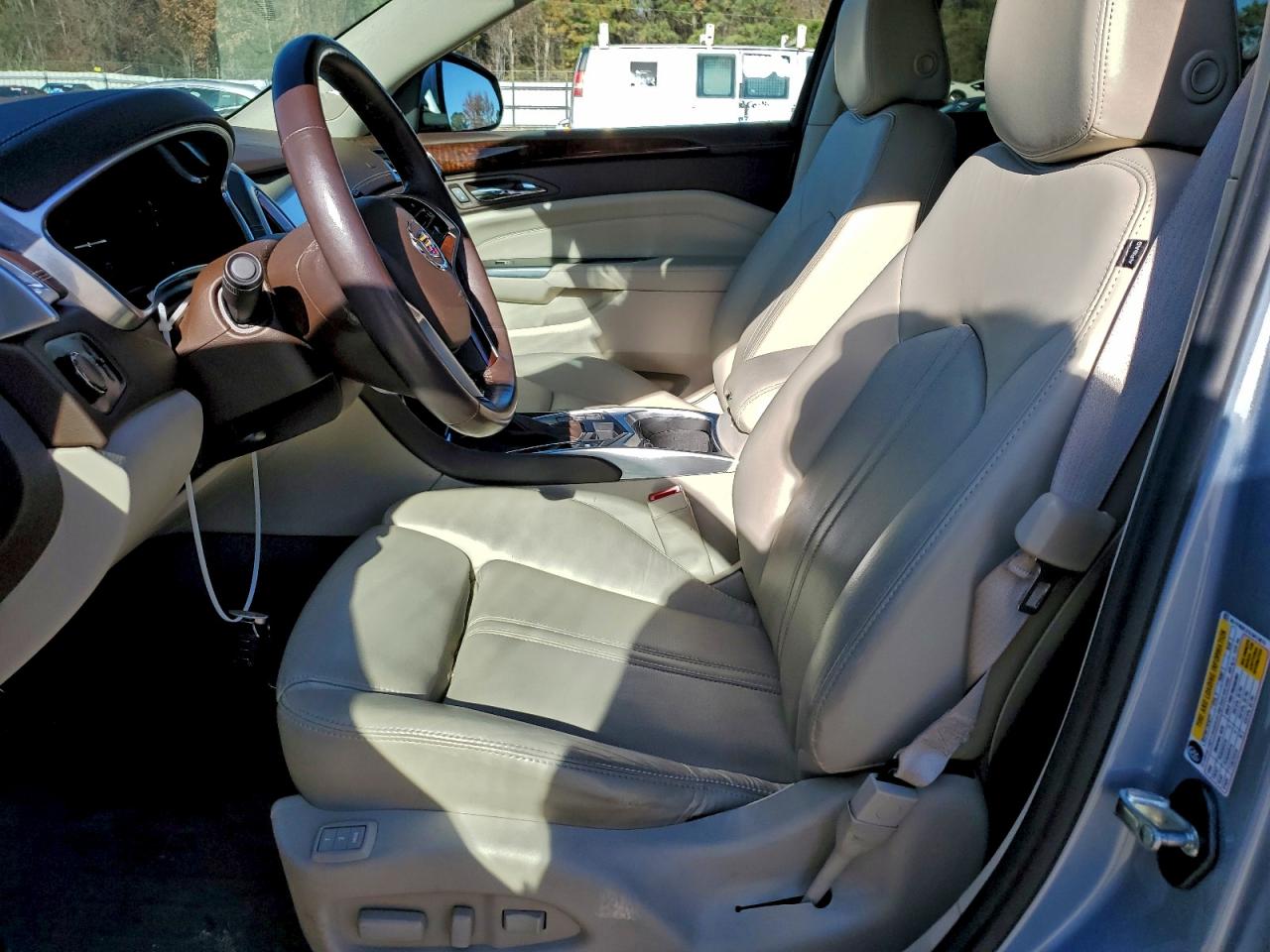 2023 Cadillac Srx Luxury Collection VIN: 3GYFNBE31ES613815 Lot: 93563935