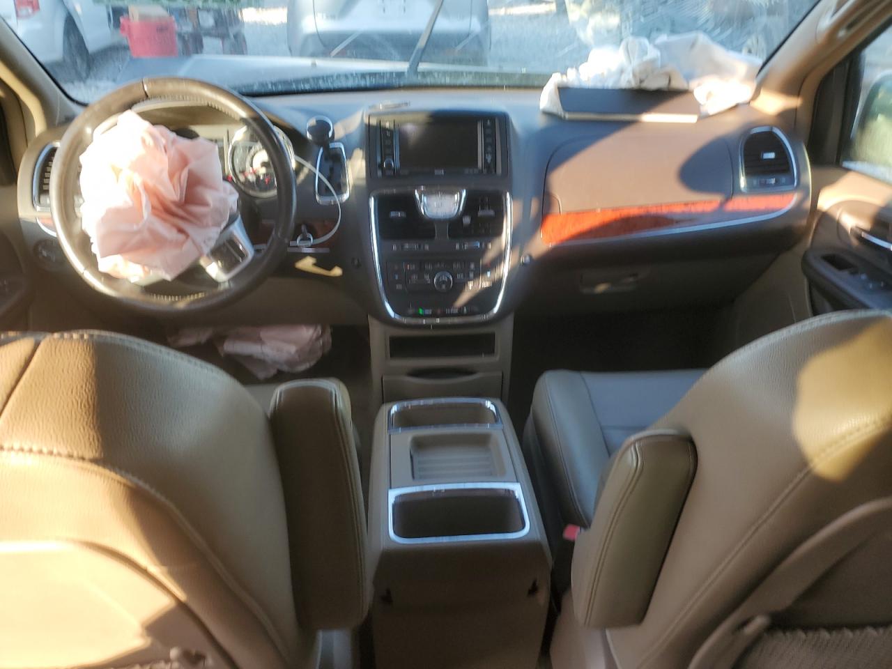 2014 Chrysler Town & Country Touring VIN: 2C4RC1BG8ER381270 Lot: 92830945