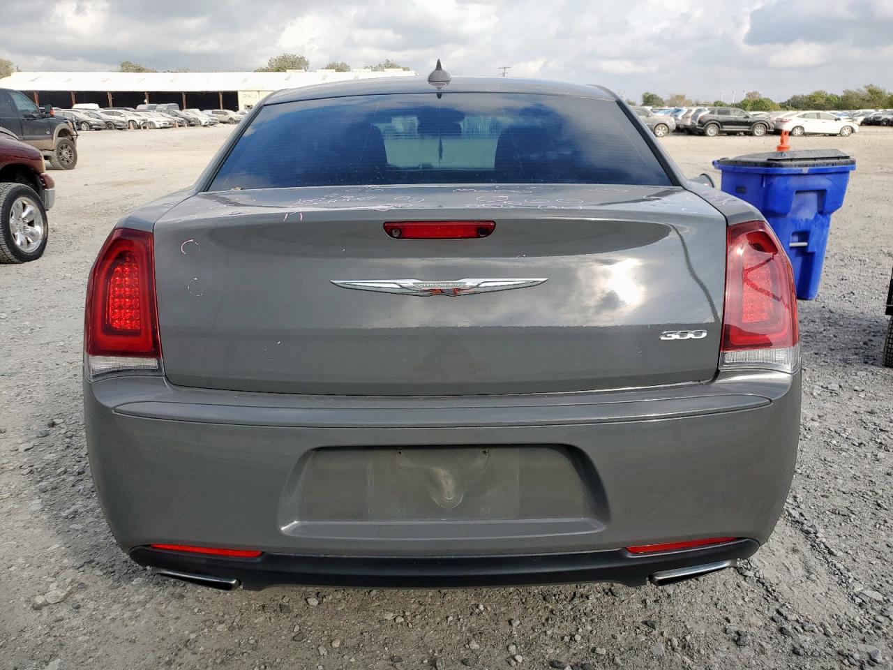 2018 Chrysler 300 Touring VIN: 2C3CCAAG7JH264422 Lot: 92907595