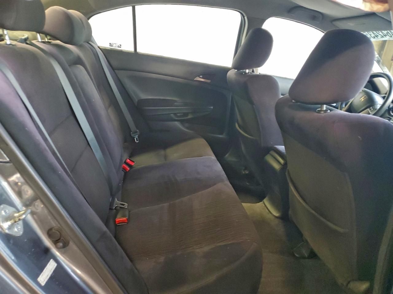 2011 Honda Accord Lxp VIN: 1HGCP2F40BA002196 Lot: 94642435