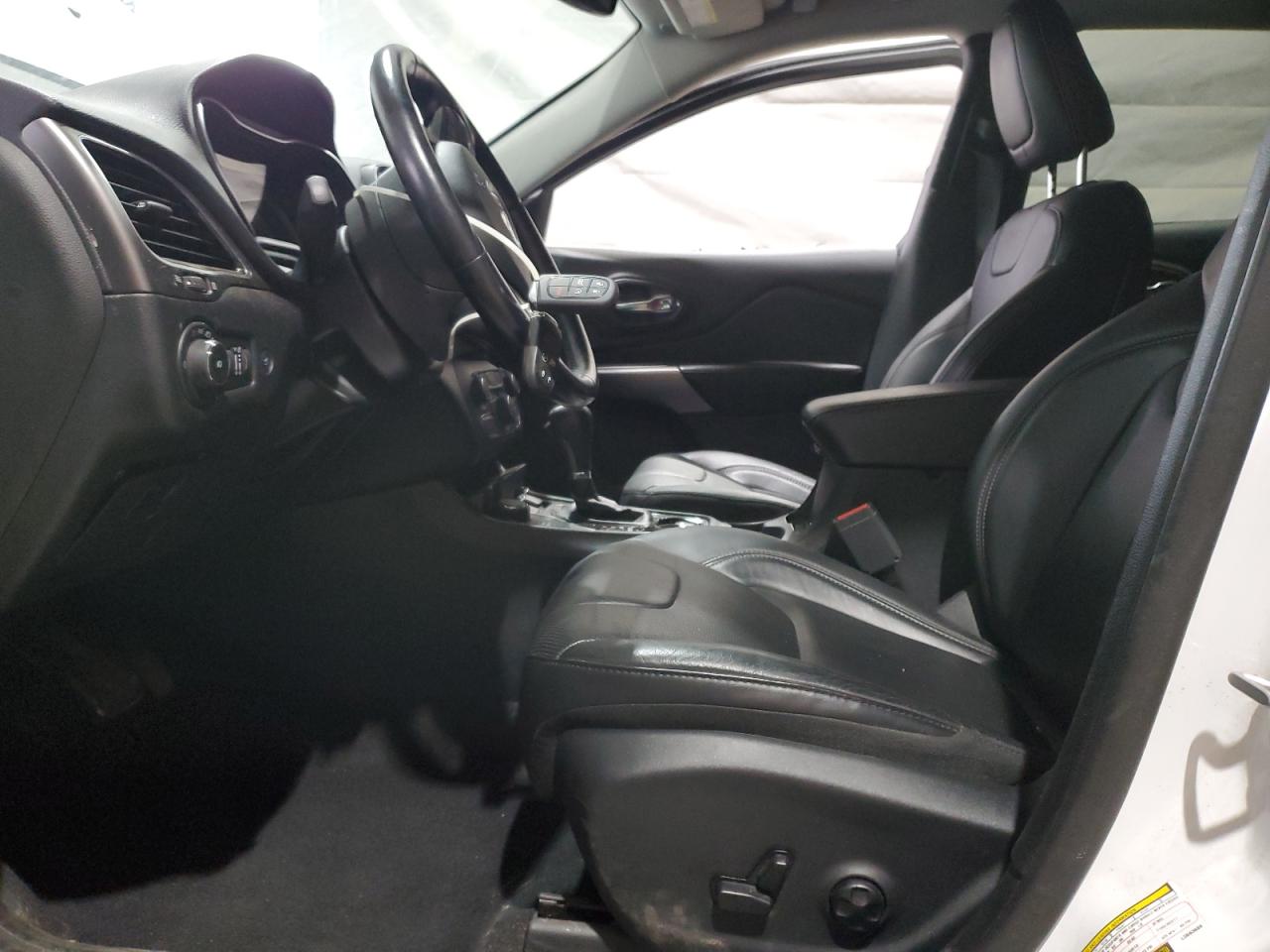 2020 Jeep Cherokee Limited VIN: 1C4PJMDX8LD563689 Lot: 92106495