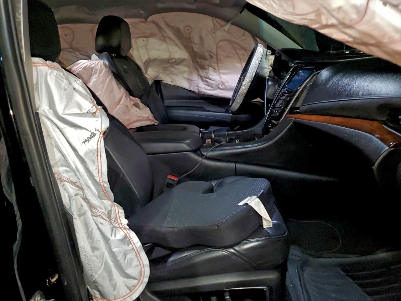 2019 Cadillac Escalade Luxury VIN: 1GYS3BKJ2KR109781 Lot: 95300405