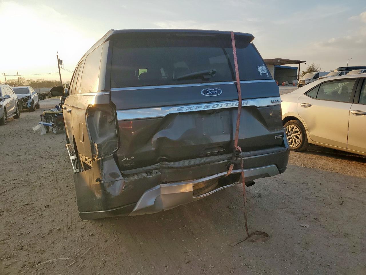 2019 Ford Expedition Max Xlt VIN: 1FMJK1JT9KEA31598 Lot: 93344375