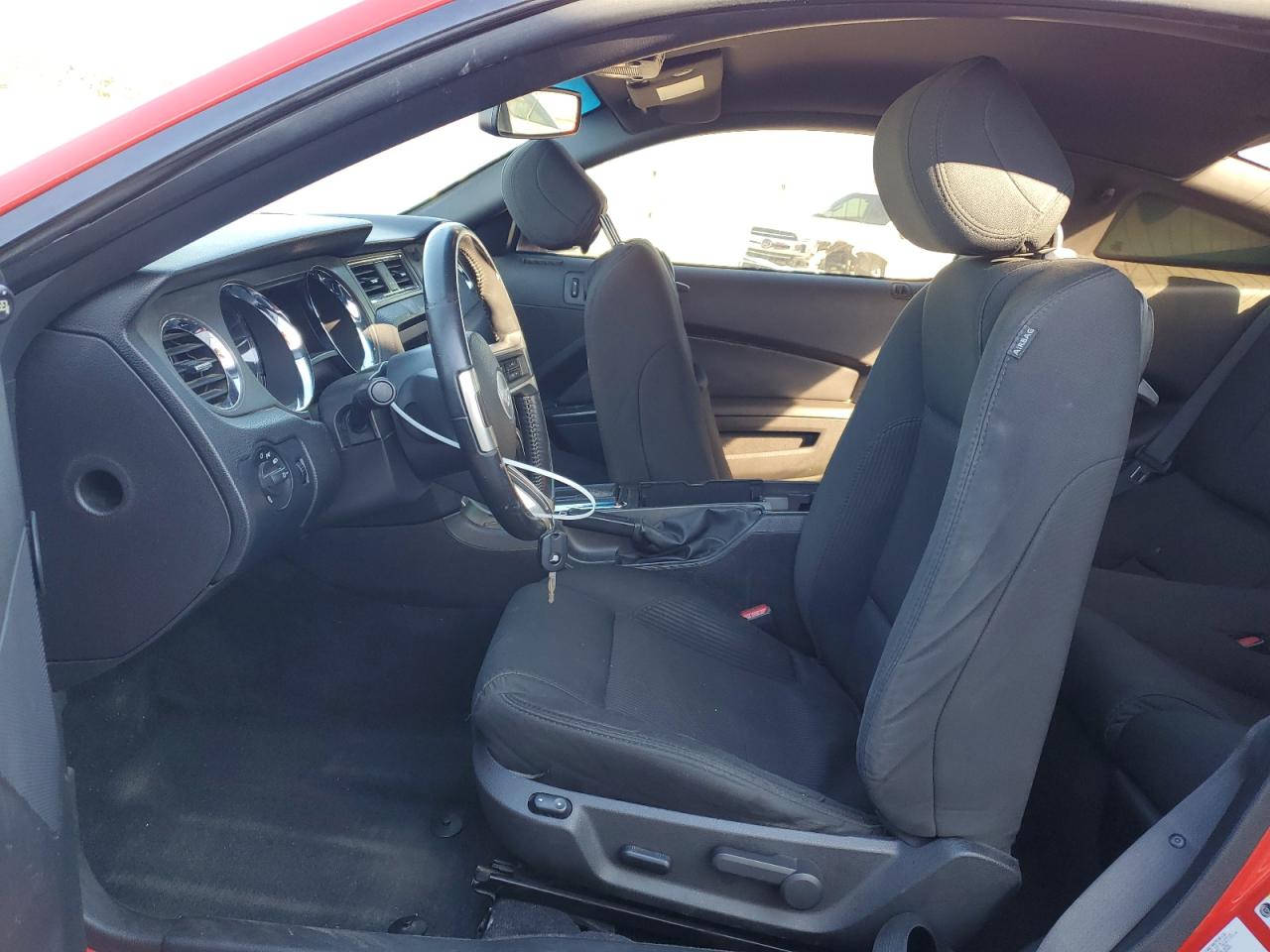 2013 Ford Mustang VIN: 1ZVBP8AM9D5261041 Lot: 92170045