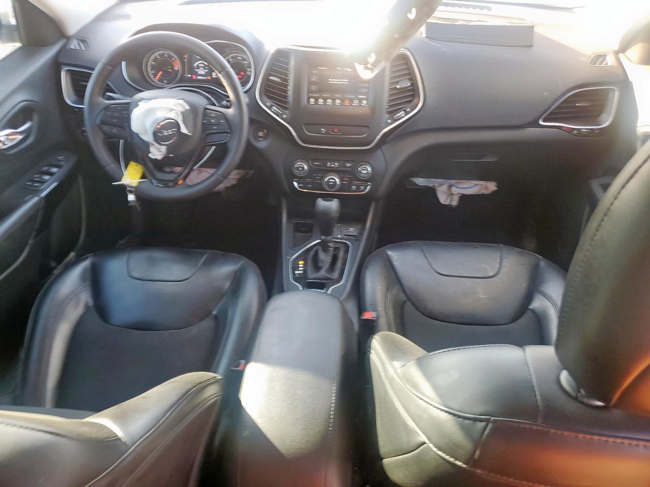 2020 Jeep Cherokee Latitude Plus VIN: 1C4PJLLB0LD553027 Lot: 92978595