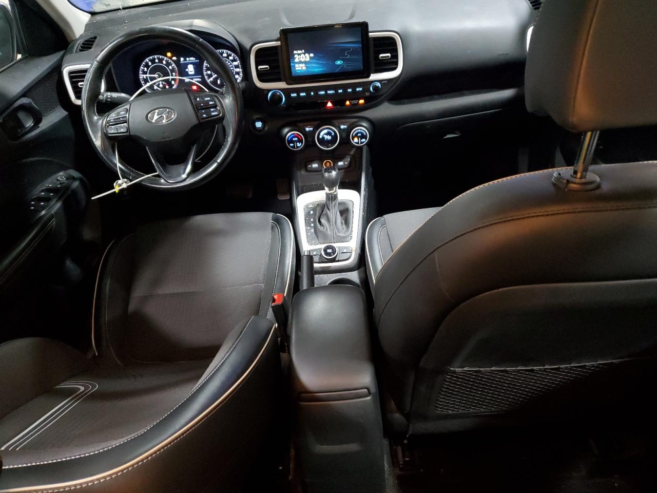 2022 Hyundai Venue Sel VIN: KMHRC8A37NU208040 Lot: 92019245