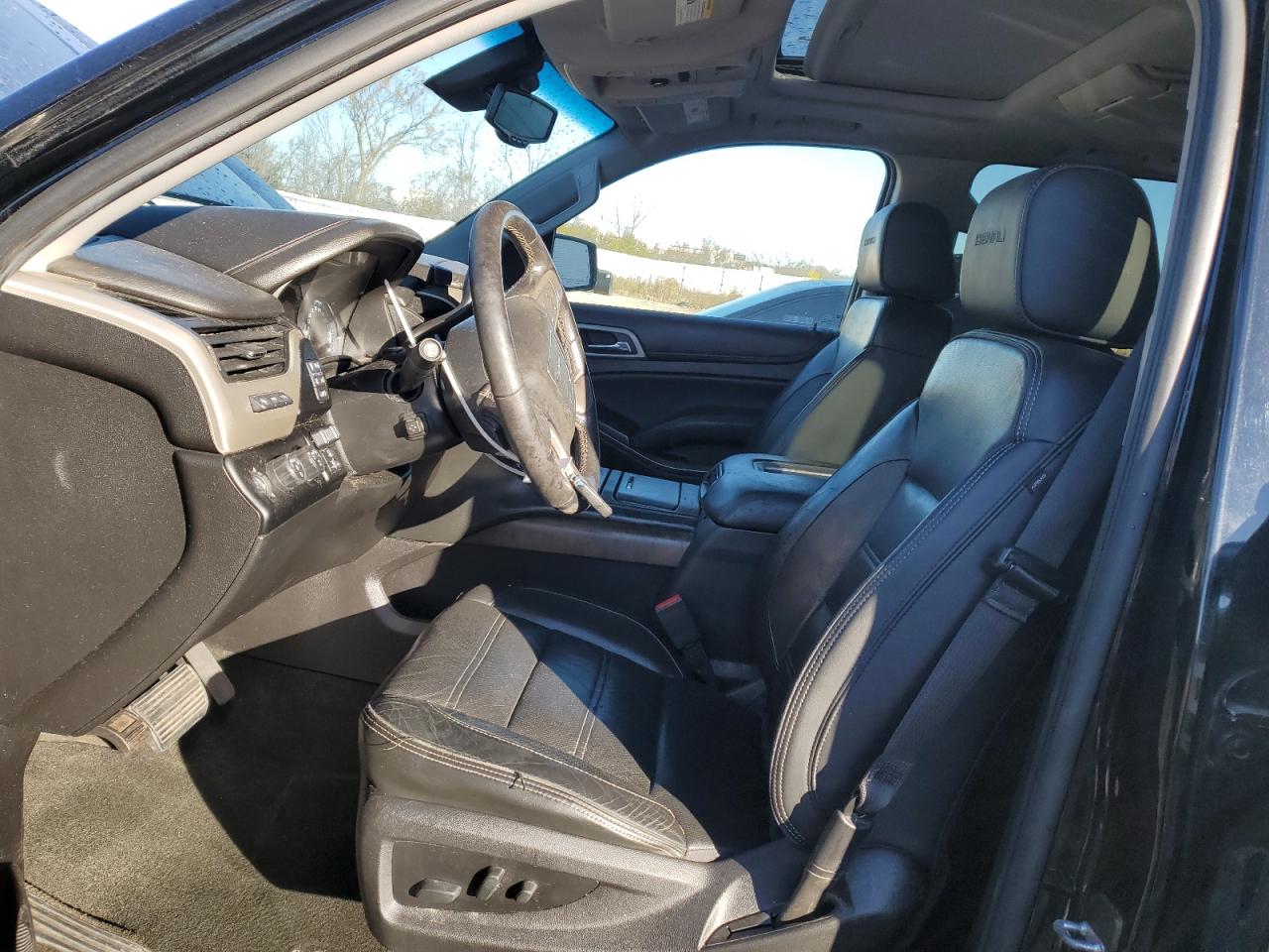 2018 GMC Yukon Xl Denali VIN: 1GKS2HKJ2JR241650 Lot: 90805125