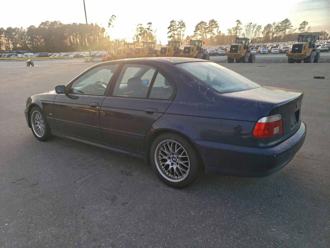IV (E39)