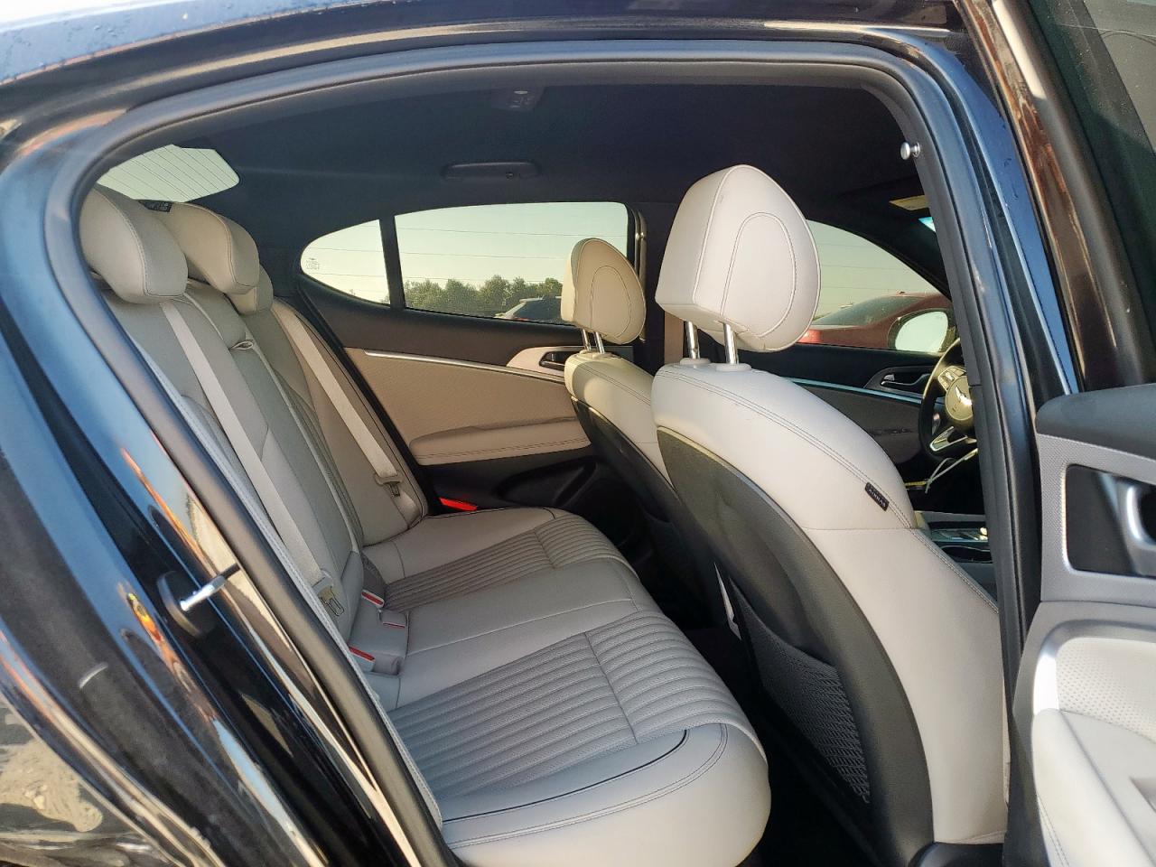 2023 Genesis G70 Base VIN: KMTG54TE0PU106029 Lot: 91971095