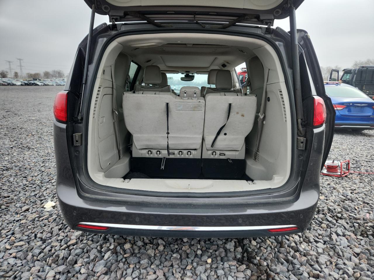 2018 Chrysler Pacifica Hybrid Limited VIN: 2C4RC1N78JR112028 Lot: 93315965