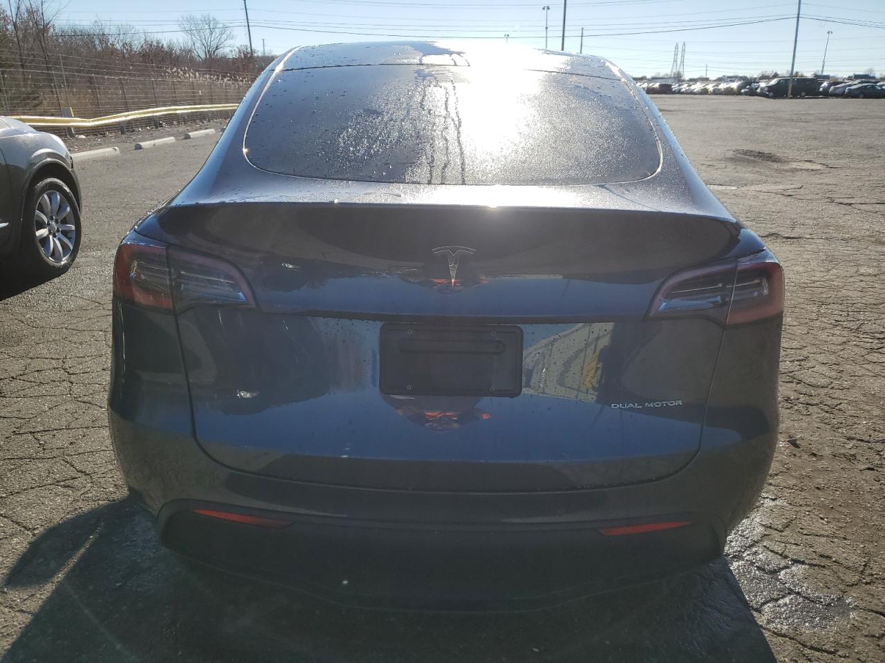 2021 Tesla Model Y VIN: 5YJYGDEE3MF105472 Lot: 91846505