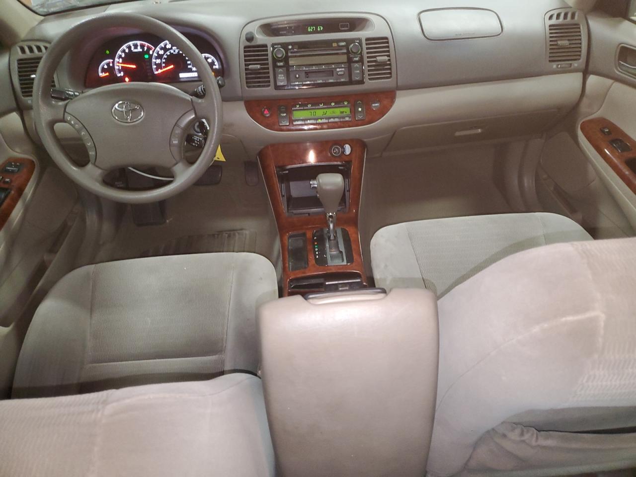 2005 Toyota Camry Le VIN: 4T1BE30K55U610789 Lot: 92878245