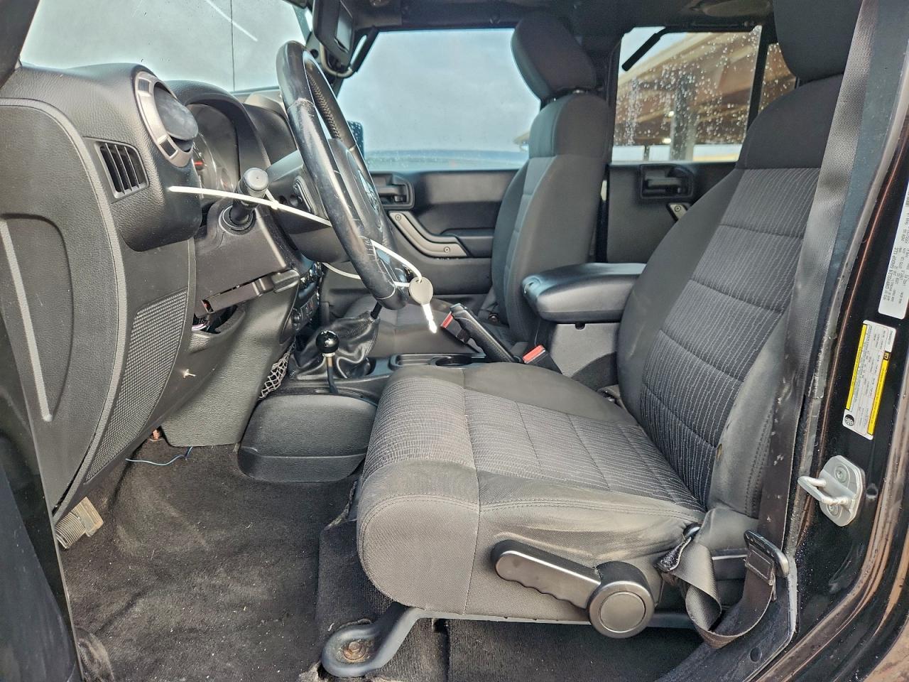 2012 Jeep Wrangler Unlimited Sport VIN: 1C4BJWDG2CL285982 Lot: 94131105