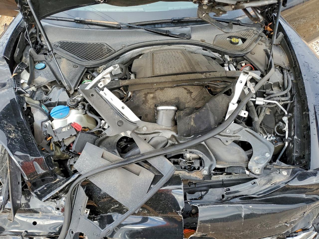 2017 Porsche Panamera 2 VIN: WP0AA2A74HL102050 Lot: 94254385