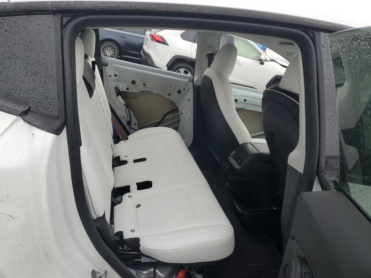 2023 Tesla Model Y VIN: 7SAYGDEE1PA104082 Lot: 92912795