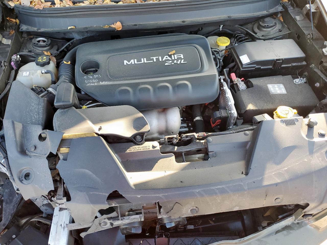 2014 Jeep Cherokee Latitude VIN: 1C4PJMCBXEW297797 Lot: 92186815