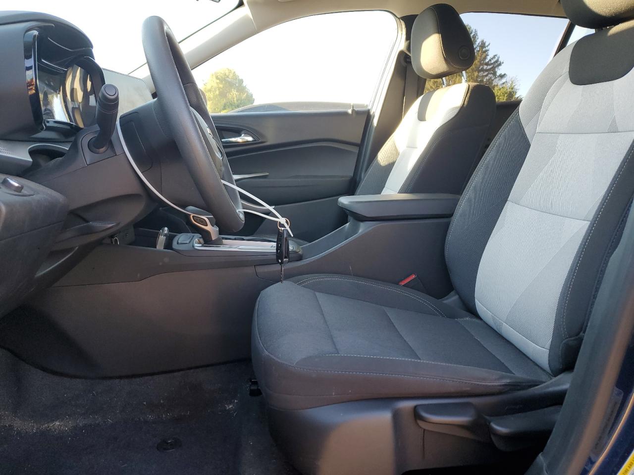 2024 Chevrolet Trax Ls VIN: KL77LFE27RC204922 Lot: 92496375