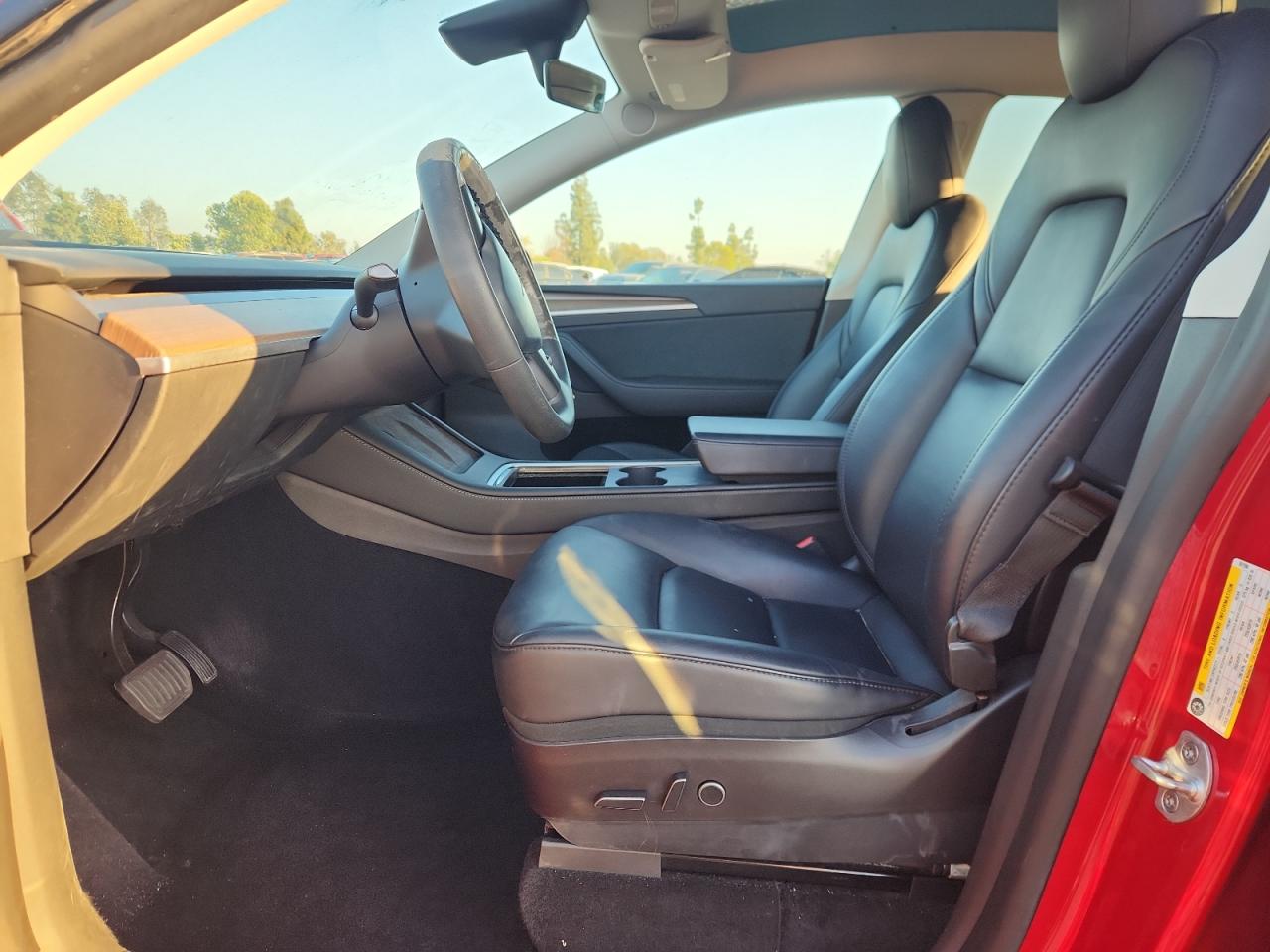 2023 Tesla Model Y VIN: 7SAYGDEE4PF597596 Lot: 90700595