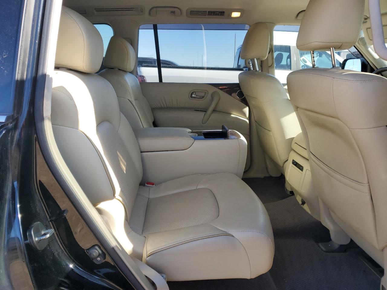 2017 Infiniti Qx80 Base VIN: JN8AZ2NE7H9153822 Lot: 92407245