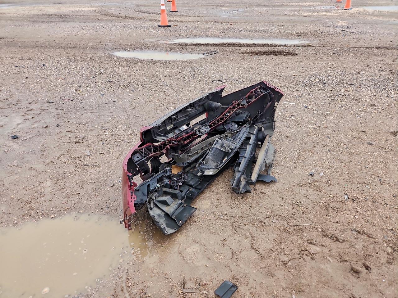 2014 Ford Escape Titanium VIN: 1FMCU0J98EUB08070 Lot: 94054205