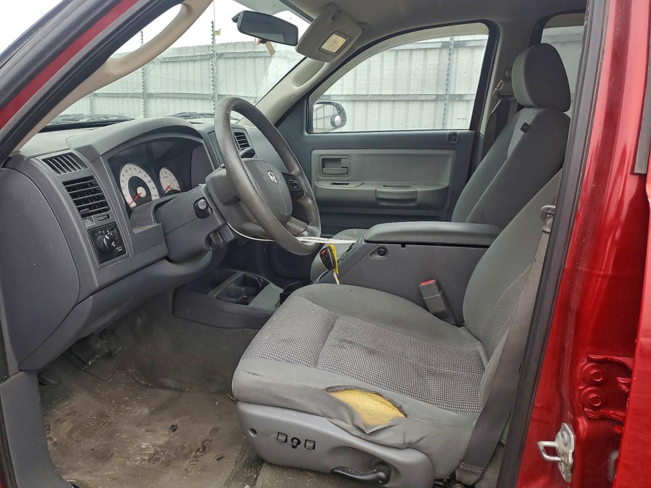 2007 Dodge Dakota Quad VIN: 1D7HW28K77S270981 Lot: 93643205