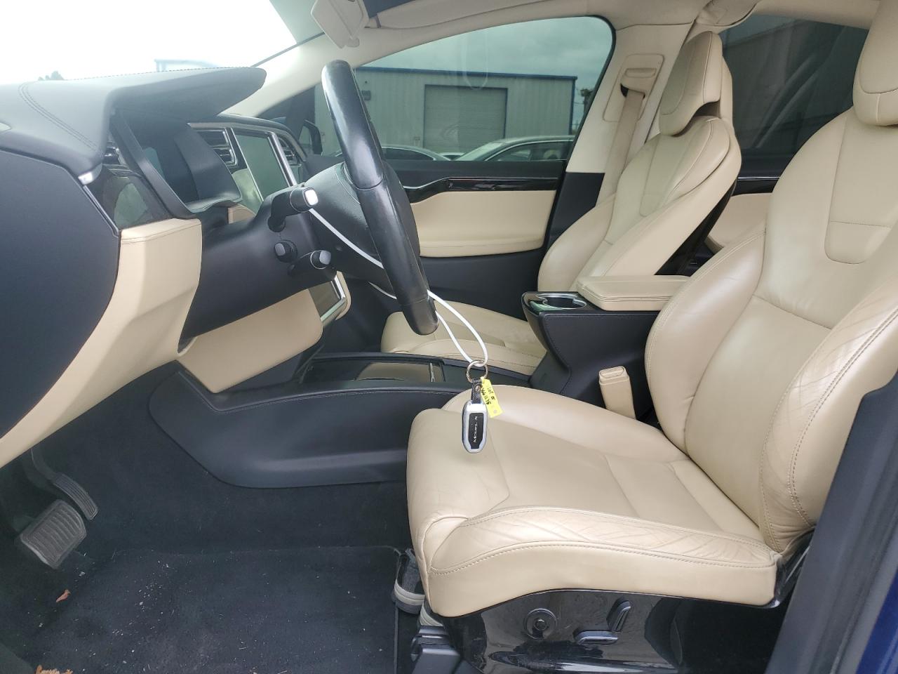 2016 Tesla Model X VIN: 5YJXCAE23GF002780 Lot: 93661235