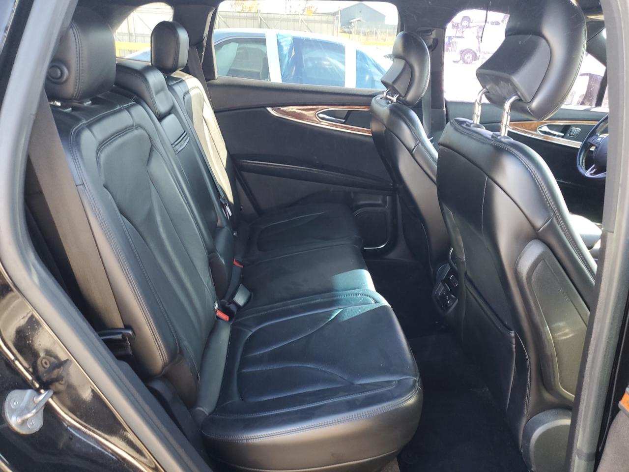 2016 Lincoln Mkx Reserve VIN: 2LMTJ6LR2GBL27449 Lot: 91684825