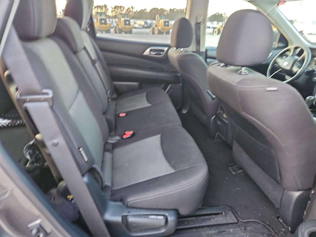 2020 Nissan Pathfinder S VIN: 5N1DR2AN9LC626447 Lot: 92294665