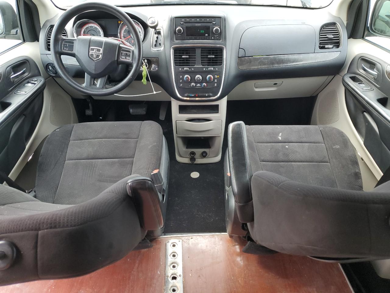 2011 Dodge Grand Caravan Express VIN: 2D4RN4DG1BR740580 Lot: 92217505