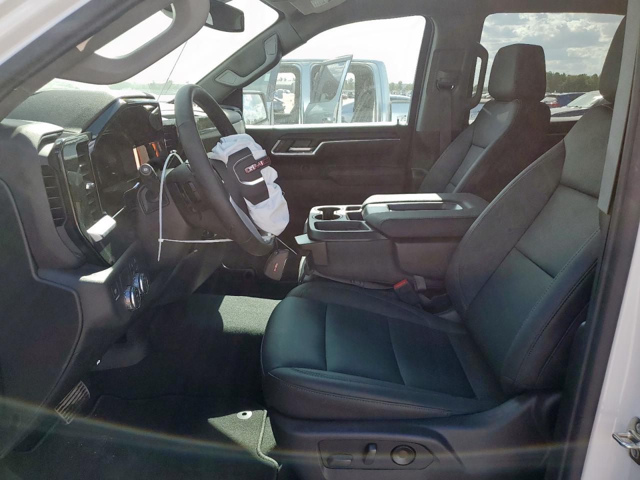 2026 GMC Sierra C1500 Slt VIN: 1GTPHDED9TZ160601 Lot: 92714655