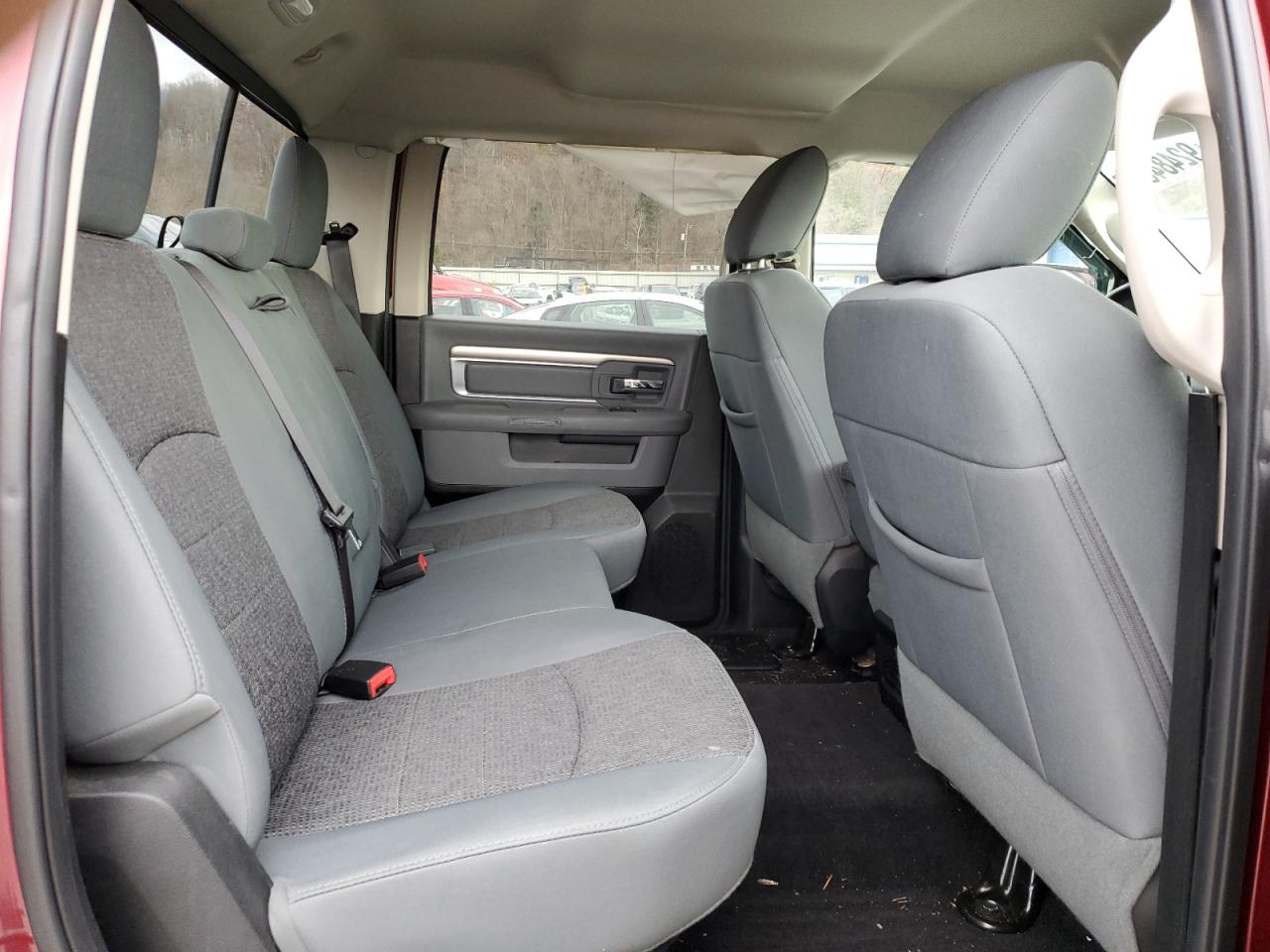 2017 Ram 1500 Slt VIN: 1C6RR7TT3HS761592 Lot: 92484365