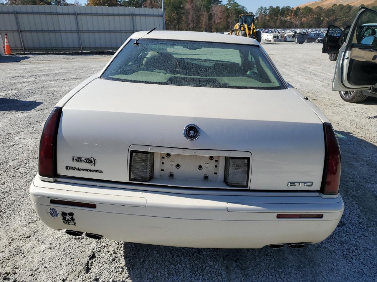 2001 Cadillac Eldorado Touring VIN: 1G6ET12951B106600 Lot: 92597825