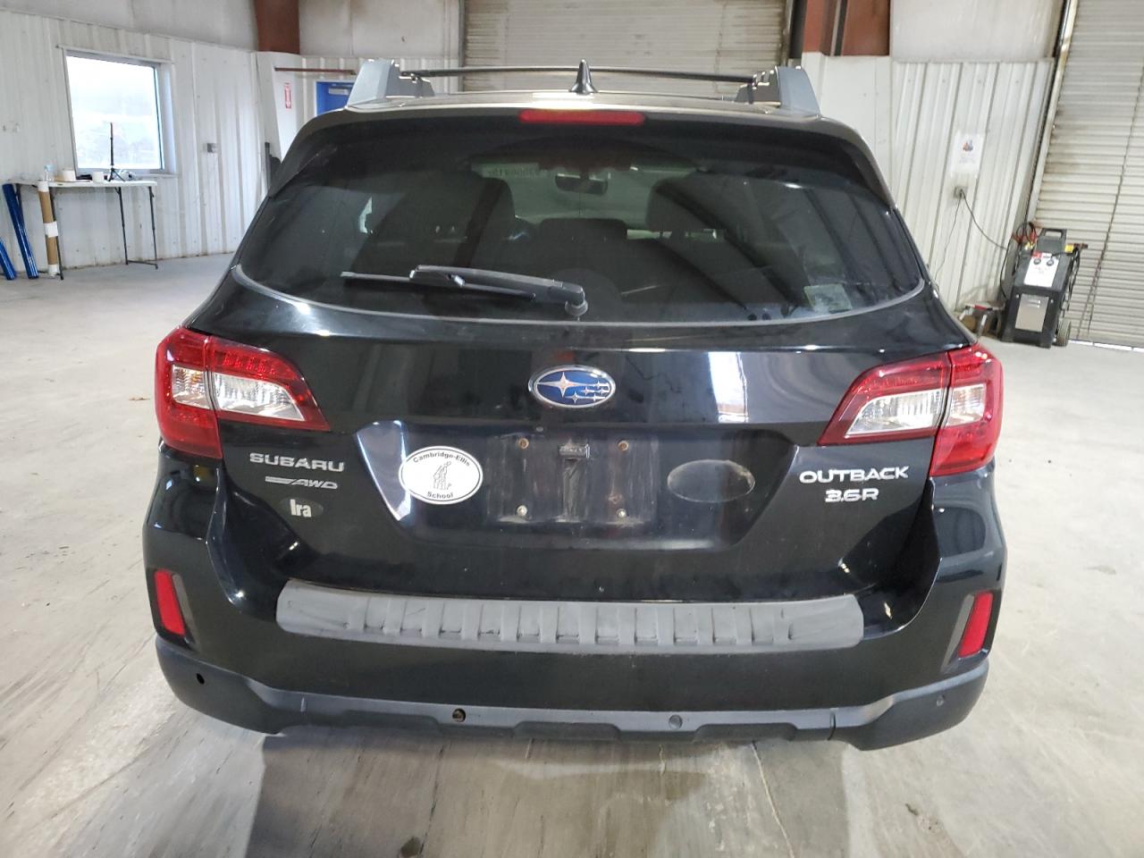 2017 Subaru Outback 3.6R Limited VIN: 4S4BSENC2H3390303 Lot: 93556315