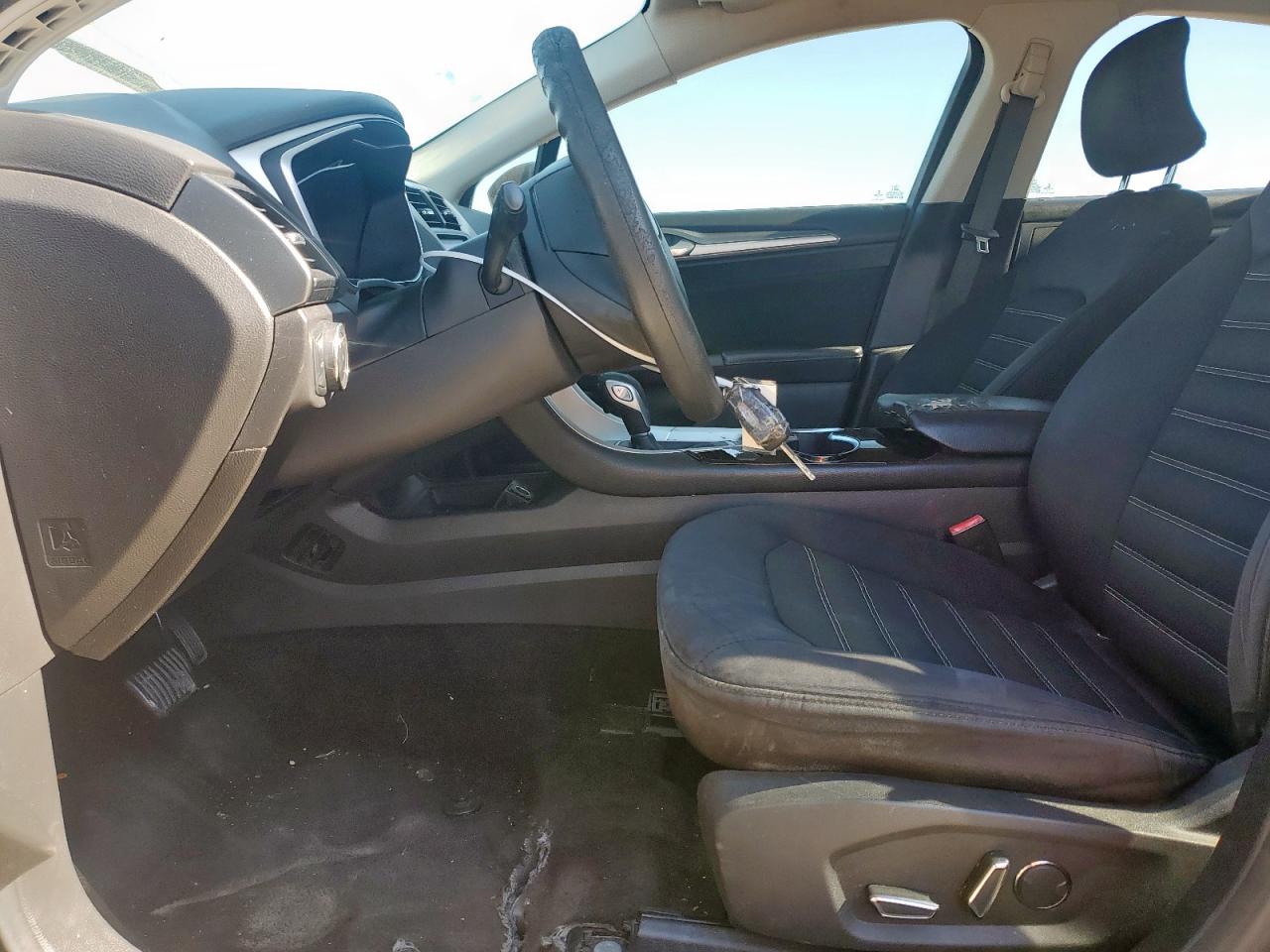 2015 Ford Fusion Se VIN: 3FA6P0H75FR223835 Lot: 91849425