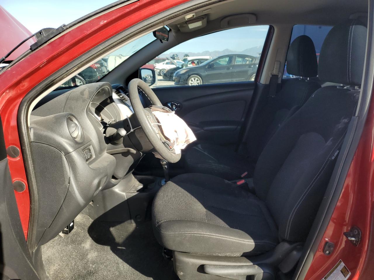 2015 Nissan Versa S VIN: 3N1CN7AP2FL889594 Lot: 91191105