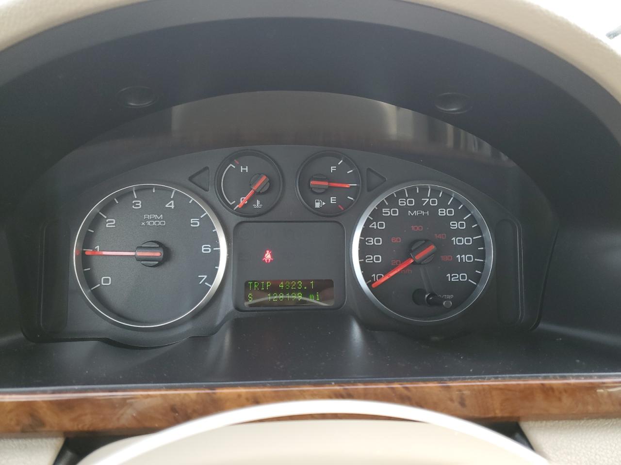 2007 Ford Five Hundred Sel VIN: 1FAHP24177G142334 Lot: 92752405