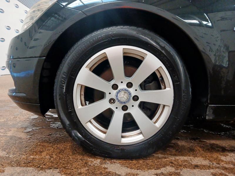 2009 MERCEDES-BENZ C CLASS C180K BLUEEFFICIENCY SE 4DR
