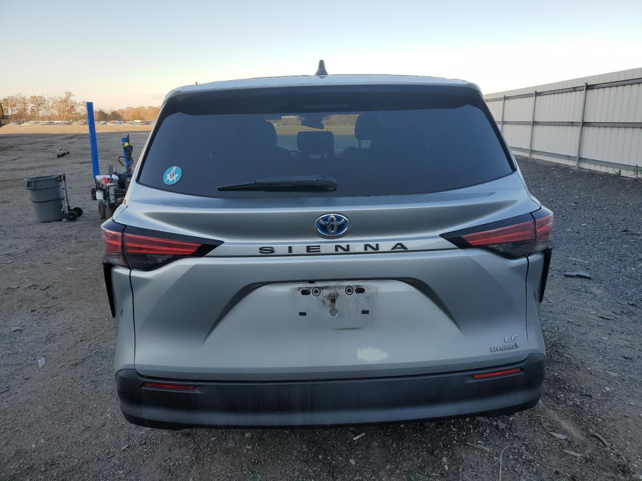 2021 Toyota Sienna Le VIN: 5TDKRKECXMS044328 Lot: 92664145