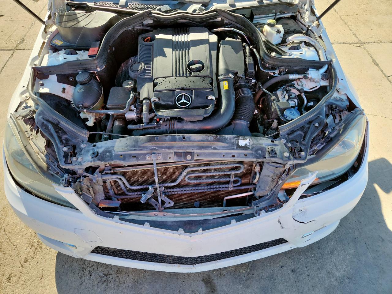 2014 Mercedes-Benz C 250 VIN: WDDGF4HB3EA904751 Lot: 91128505