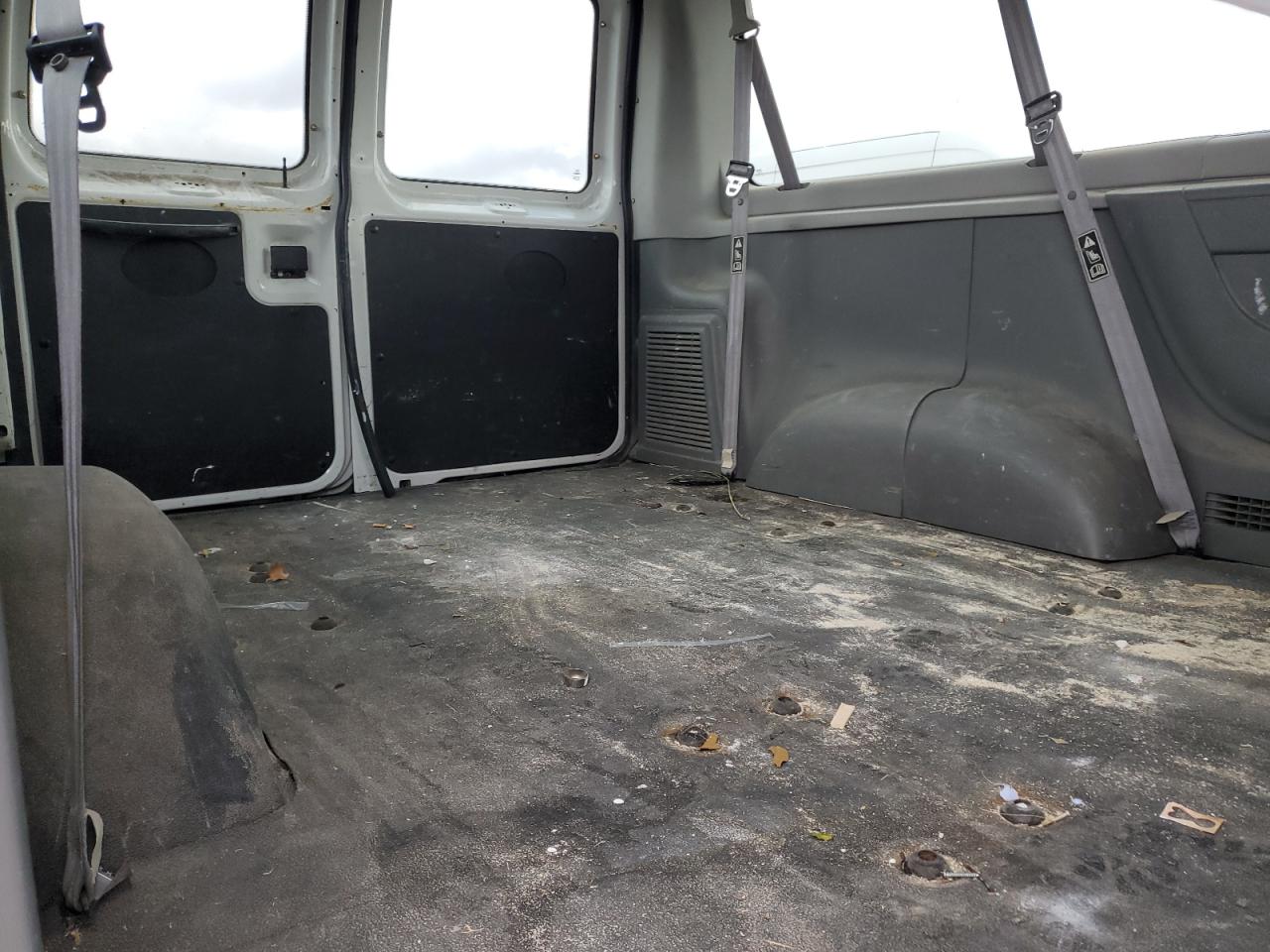 2003 Ford Econoline E350 Super Duty Wagon VIN: 1FBNE31LX3HB26975 Lot: 92795565