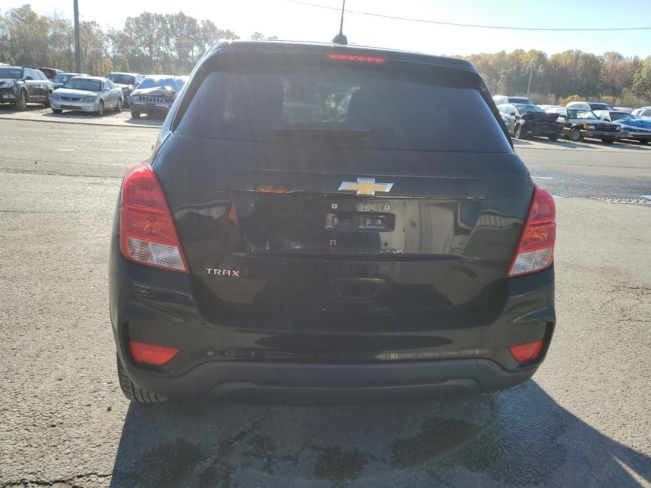 2019 Chevrolet Trax Ls VIN: 3GNCJKSB5KL297638 Lot: 90827375